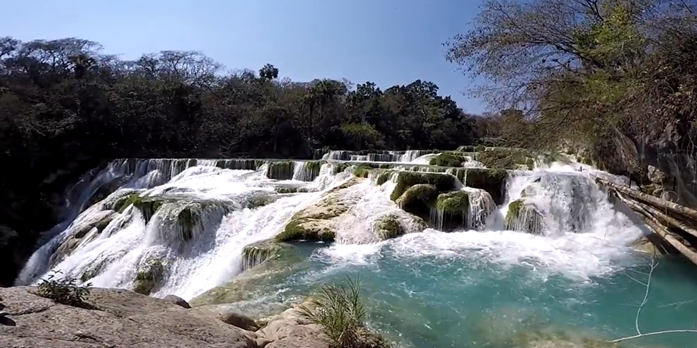 cascada el meco mexico